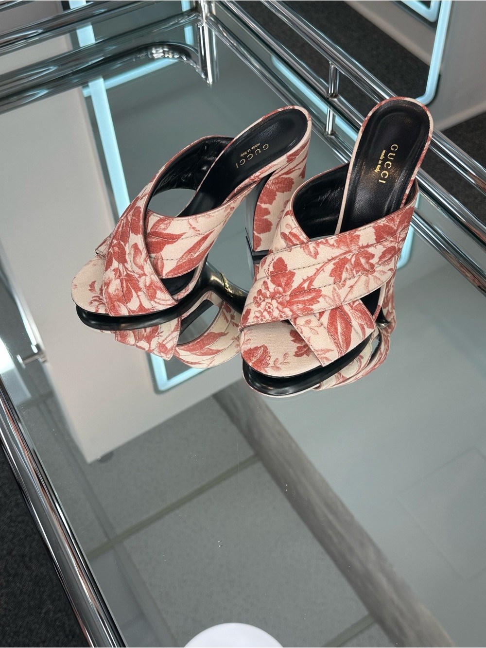 Gucci Mule Heels - Picture 3 of 10